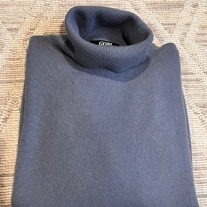 Cashmere sweater